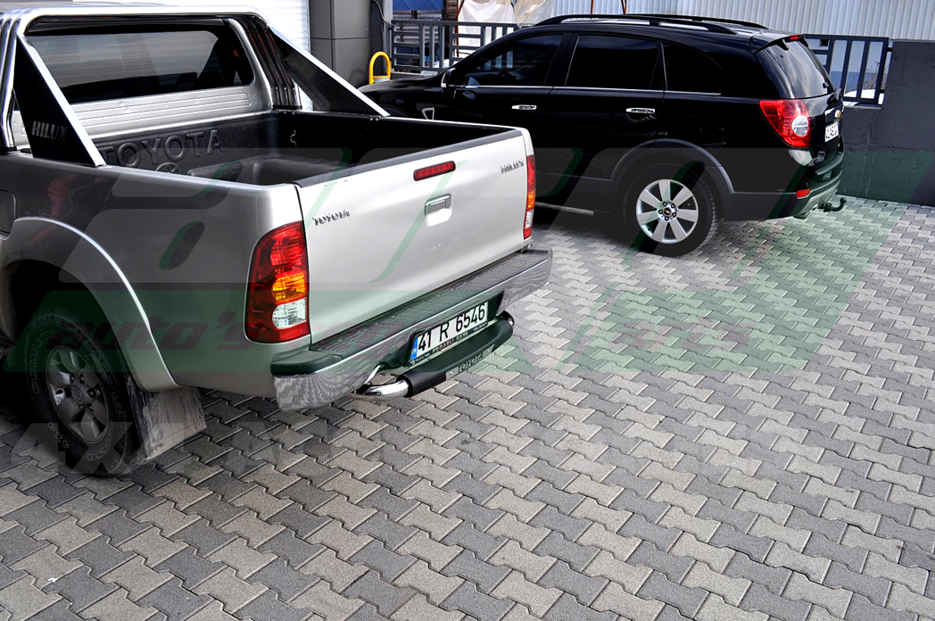 Bara protectie spate Toyota Hilux fabricata din inox + poliuretan Bara protectie spate Toyota Hilux fabricata din inox + poliuretan
