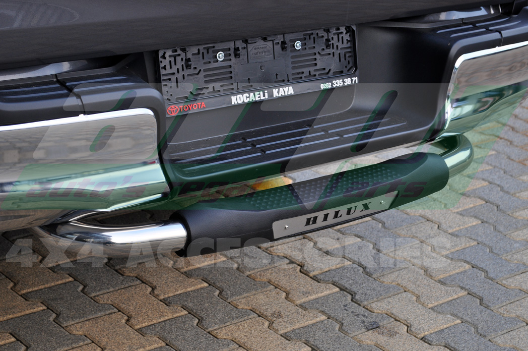 Bara protectie spate Toyota Hilux fabricata din inox + poliuretan Bara protectie spate Toyota Hilux fabricata din inox + poliuretan
